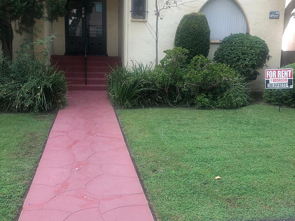 1st image of 437 N Oakhurst Dr #104