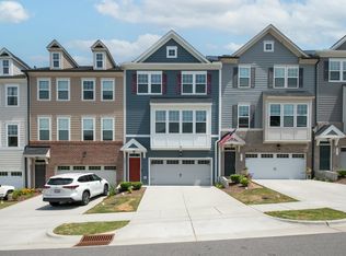 805 Grafton Peak Ln, Apex, NC 27523