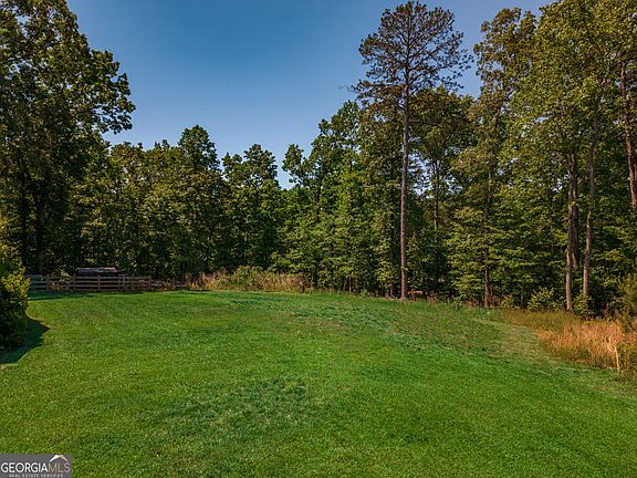 4th image of 400 Cable Rd