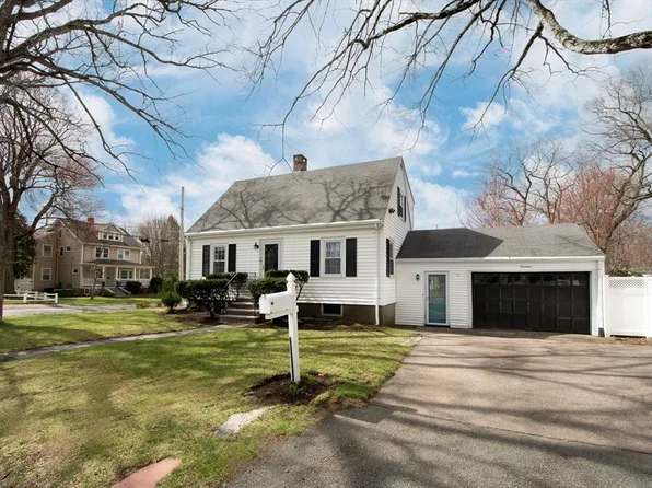 14 Sumner Ave, Braintree, MA 02184