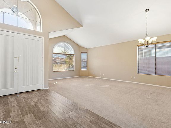 3rd image of 13556 W MONTEBELLO Avenue