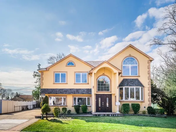 316 White Birch Lane, Jericho, NY 11753