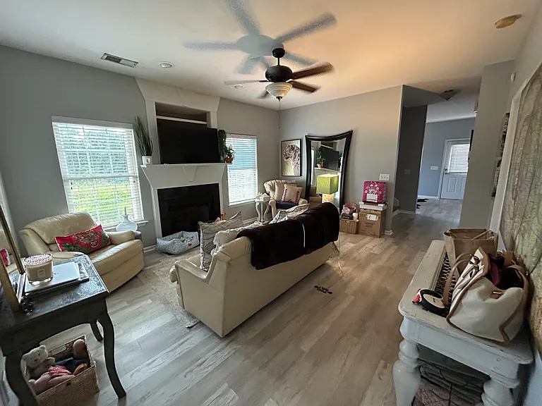 375 Northwood St — Photo 2