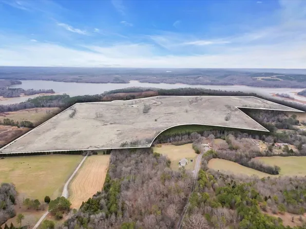 979 Baker Ln, Birchwood, TN 37308