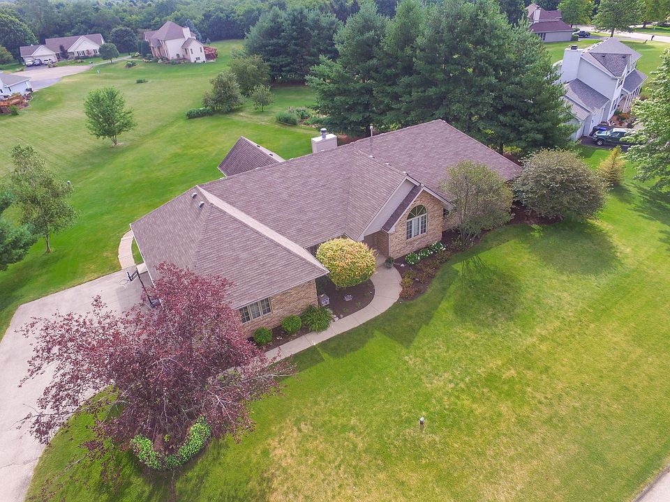 1st image of 8664 Oakwood Glen Dr