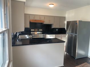 727 N Beadle St, Papillion, NE 68046