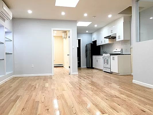 1st image of 8403 7th Ave #Mix