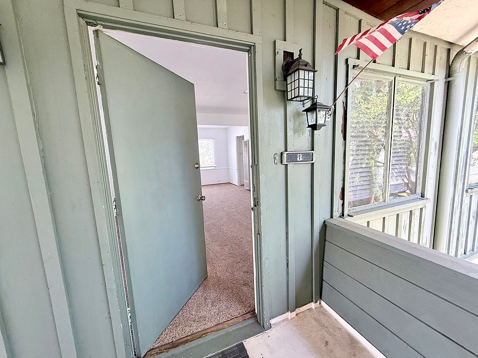 1st image of 1127 Huntington Dr N #8