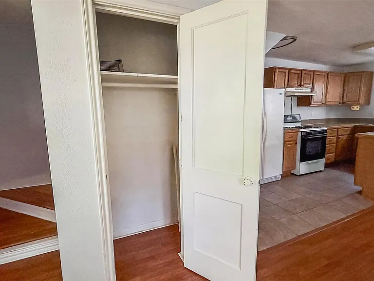 1118 Hunter Dr #A — Photo 16