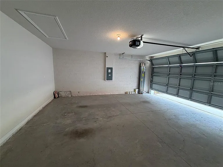 5831 Silver Moonlight Dr — Photo 16
