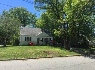 2 Sherwood Ave, East Brunswick, NJ 08816