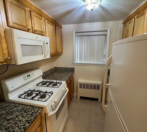 2nd image of 4044 N California Ave #1