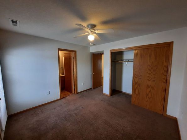 906 Washington Ave SE #208