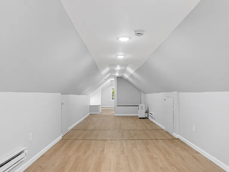 12 E 49th St #2 — Photo 28