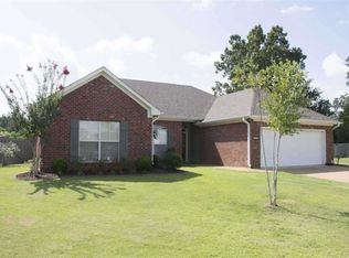 504 Parker Cv, Brandon, MS 39042