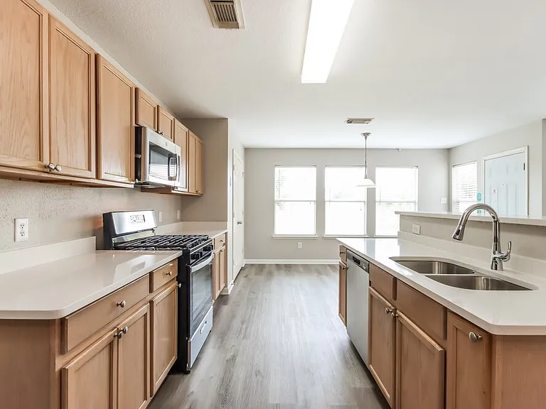 6310 Cottage Stream Ln — Photo 7