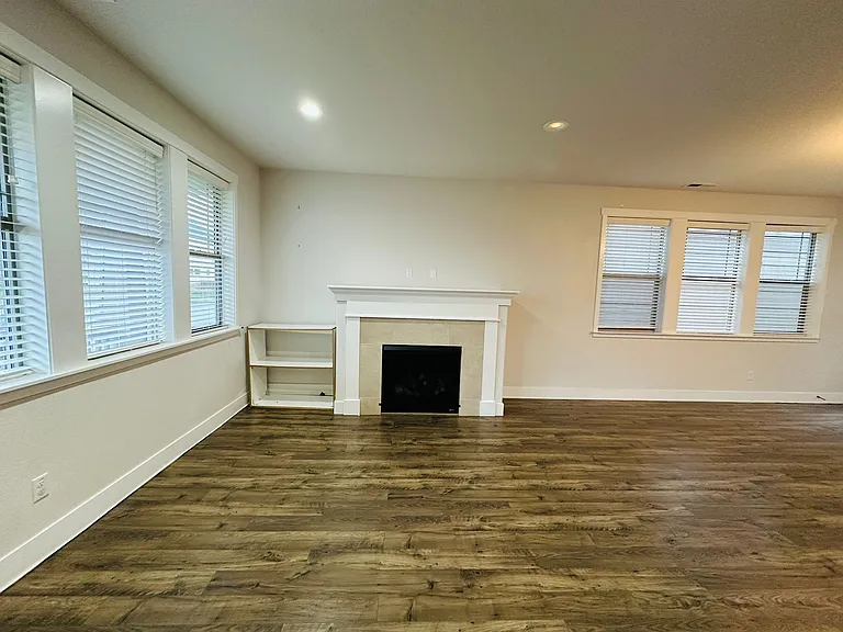 10253 NW 291st Ave — Photo 13