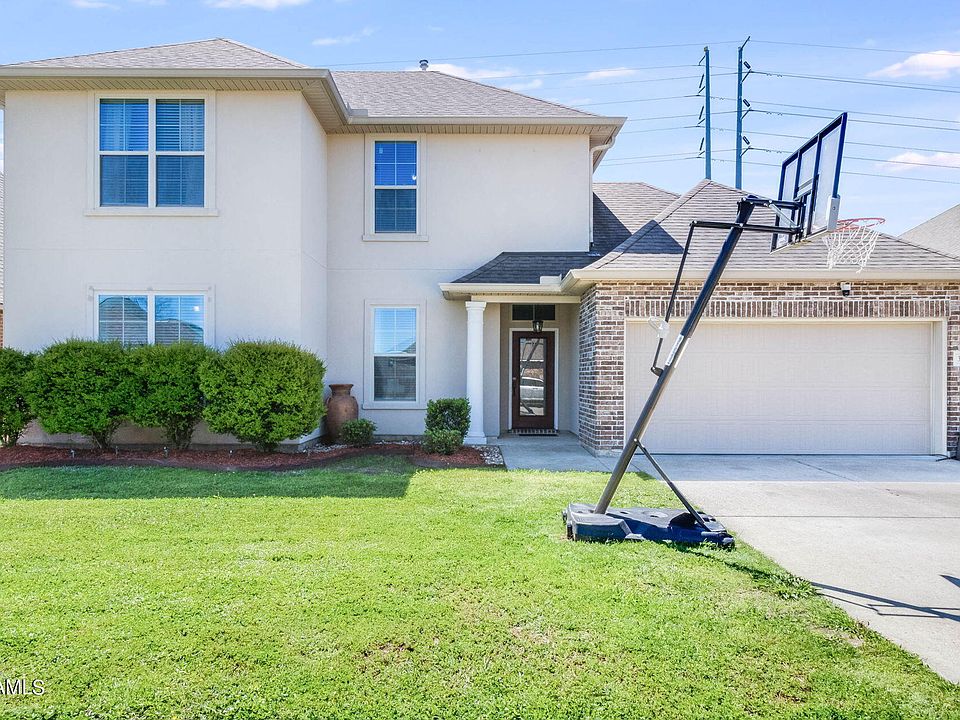 1st image of 300 Vert Dr