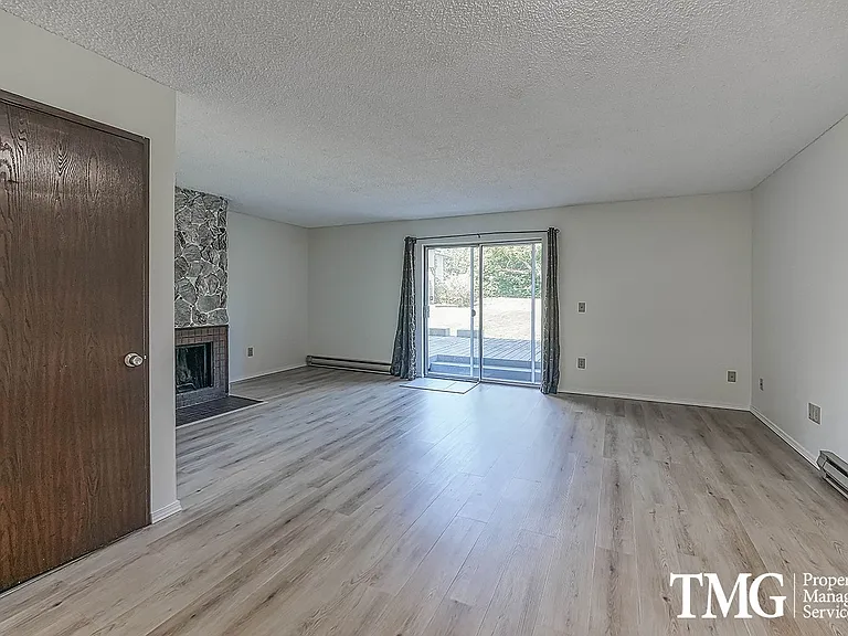 321 NE 105th St — Photo 7
