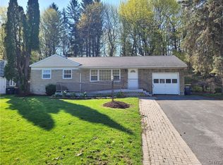 303 Blackmore Rd, Camillus, NY 13031