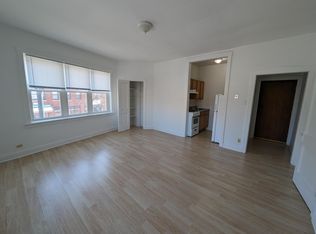 1701 W North Shore Ave APT 2B, Chicago, IL 60626