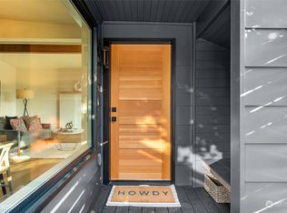 6823 180th St SW, Edmonds, WA 98026