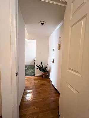 Rented by City Connections Realty | media 24