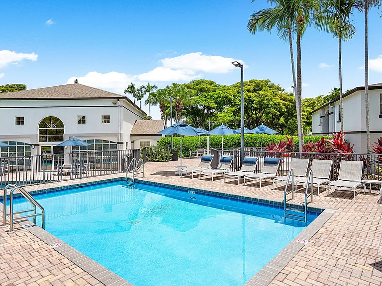 Cortland Pembroke Pines — Photo 20