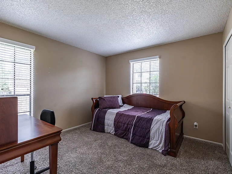 Austin Pointe Apartments — Photo 26