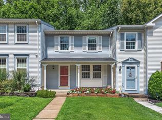 10902 Harpers Square Ct, Reston, VA 20191