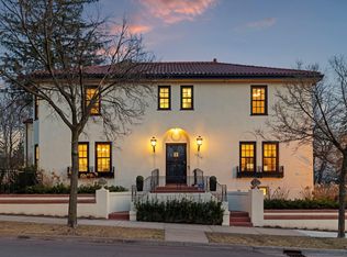 1919 Mount Curve Ave, Minneapolis, MN 55403