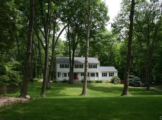 1 Huckleberry Ln, Weston, CT 06883