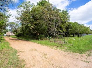 168 Wayside Ct, Elgin, TX 78621