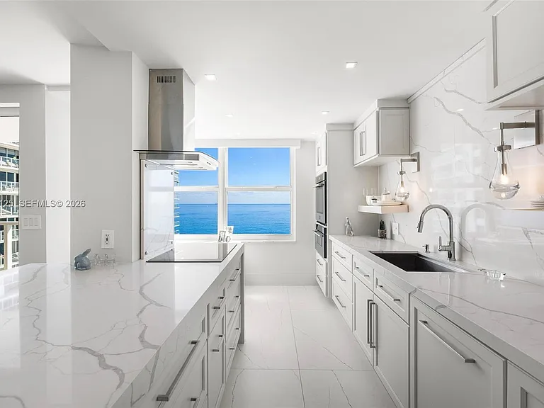 4300 N Ocean Blvd #15D — Photo 9