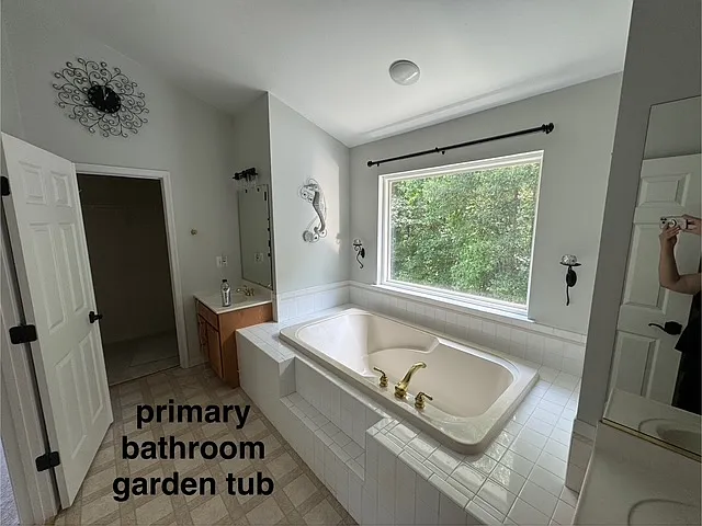23063 Pembrook Dr — Photo 30