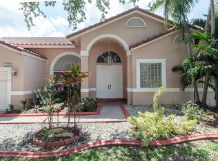 1301 SW 102nd Ave, Pembroke Pines, FL 33025