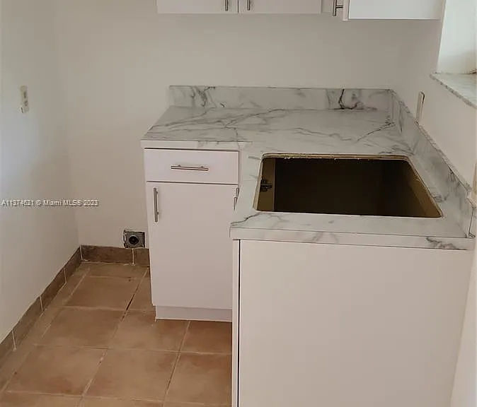 1022 SW 9th Ave #2 — Photo 2