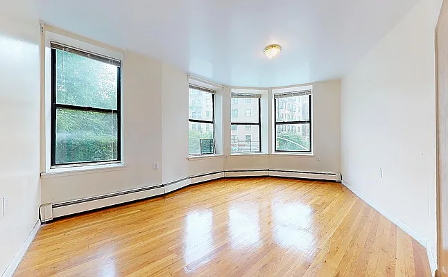 Rented by 346 Realty Group LLC | media 7