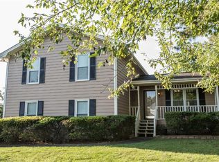 201 Summer Pond Trl, Lawrenceville, GA 30046