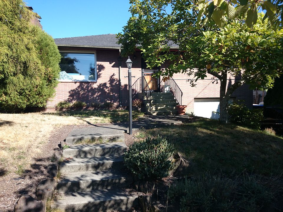 1st image of 4024 Cascadia Ave S