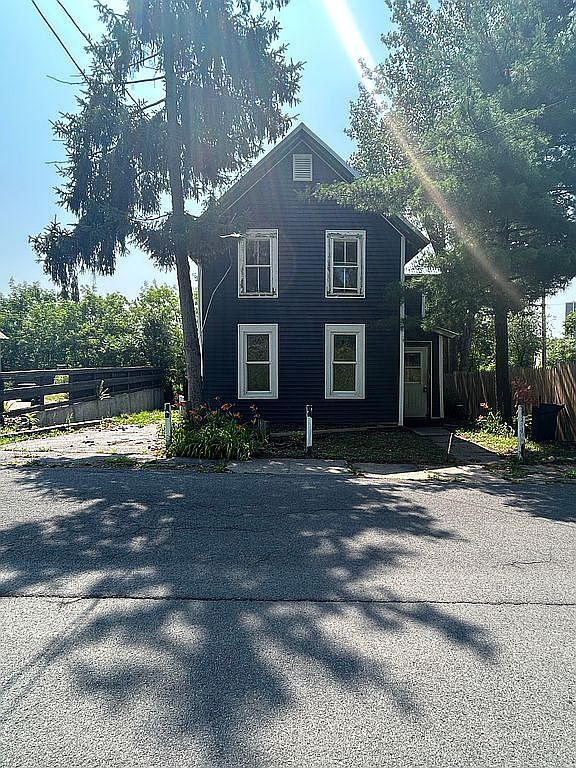 252 Moulton St, Watertown, NY 13601 Zillow