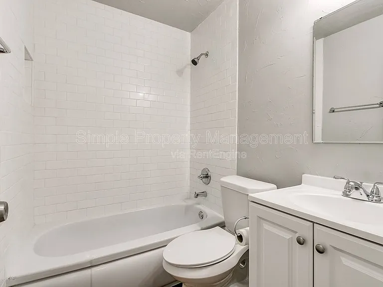 409 E Hill Dr — Photo 16