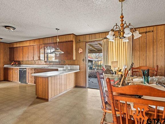 5th image of 6406 N Texas Hwy #37