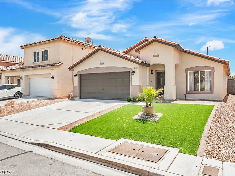 4353 Scarlet Sea Ave — Photo 1