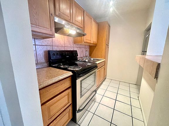 3rd image of 4211 Mesa Grande Pl SE APT 2