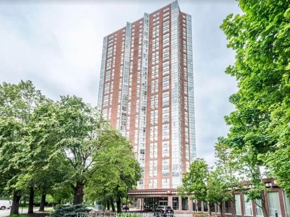 7 Concorde Pl, Toronto, ON