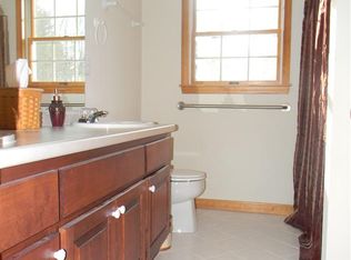 76 Averill Rd, Brookline, NH 03033