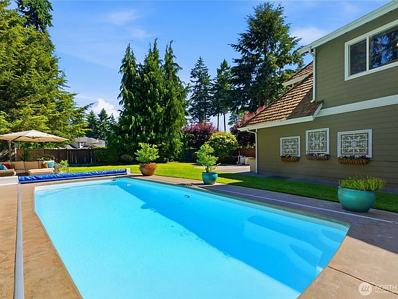 4th image of 3420 9th Avenue Ct NW