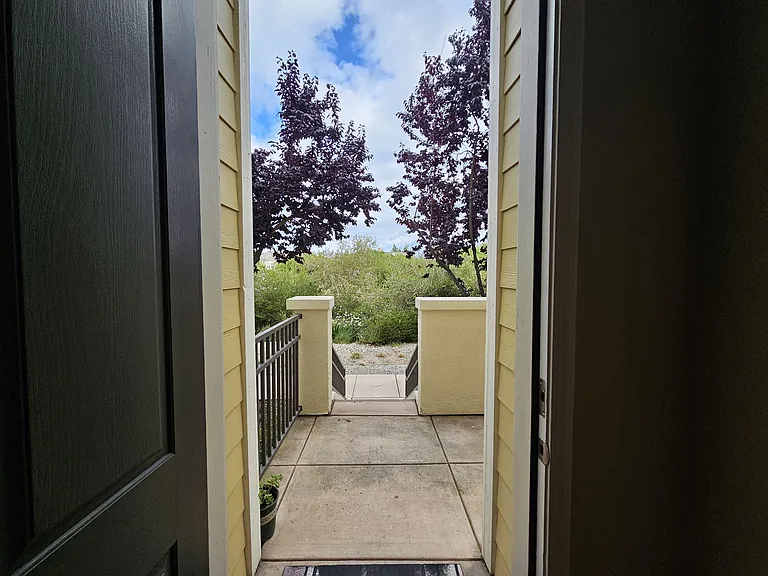 205 Pender Ln — Photo 27