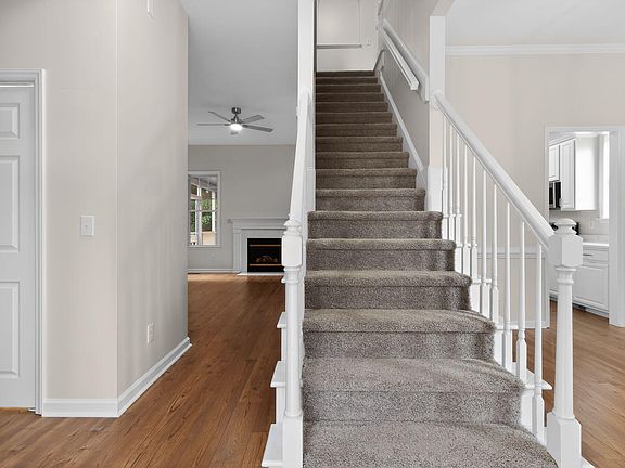 2nd image of 2213 Dunlin Ln